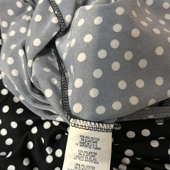 Bebe Women’s Black/White Sleeveless Polka Dot Romper Sz M - Picture 4 of 7